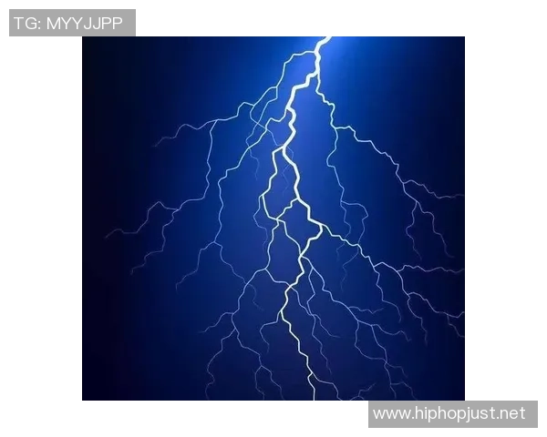 亚当斯的传奇人生与影响力探秘:从科学到文化的跨界之旅 亚当斯的传奇人生与影响力探秘:从科学到文化的跨界之旅