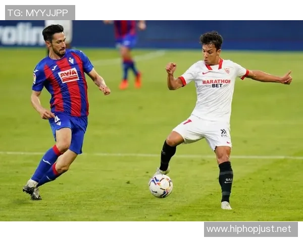 埃瓦尔主场迎战利云特双方争夺三分激战一触即发 埃瓦尔主场迎战利云特双方争夺三分激战一触即发